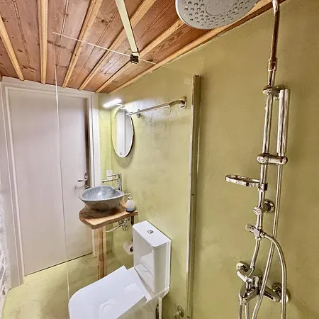 Atelies View House 公寓 *