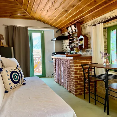 Atelies View House