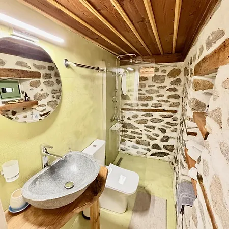 Atelies View House